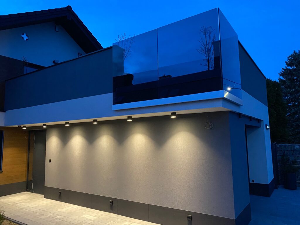 Balustrada szklana na wymiar – realizacja Insteel&Glass Kraków i Nowy Sącz